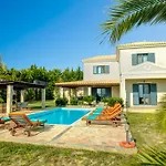 Uranos Villa *