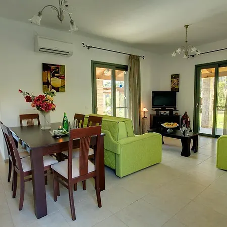 Uranos Villa *